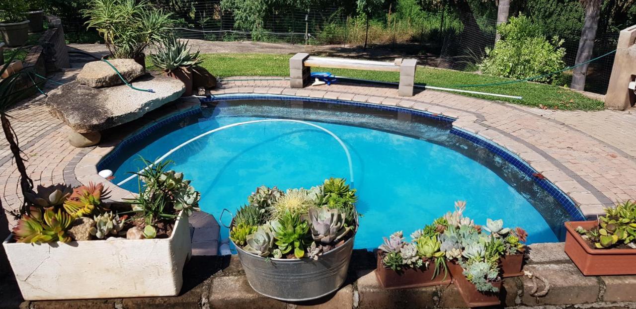 A Farm Stay - Casablanca'S Private Cottage,No Loadshedding! Hazyview Buitenkant foto